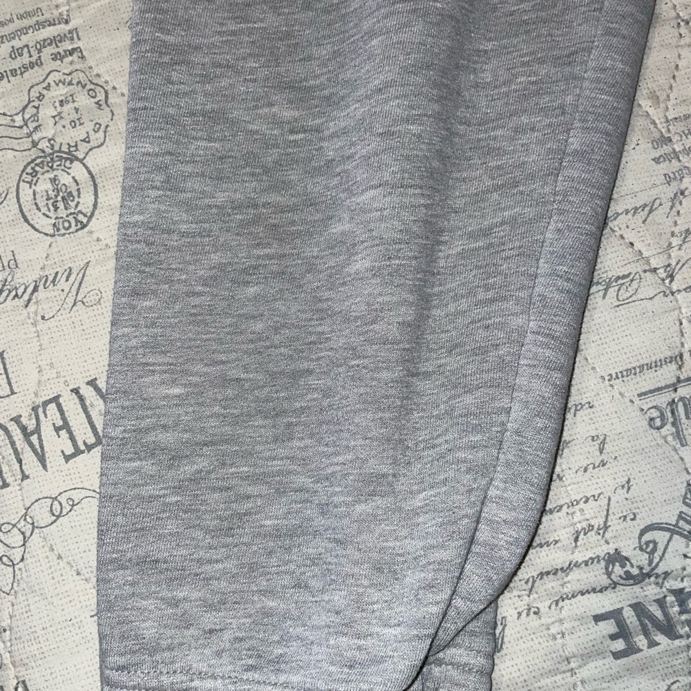 PINK Victoria's Secret Gray Capris with Pink Logo - Picture 5 of 8